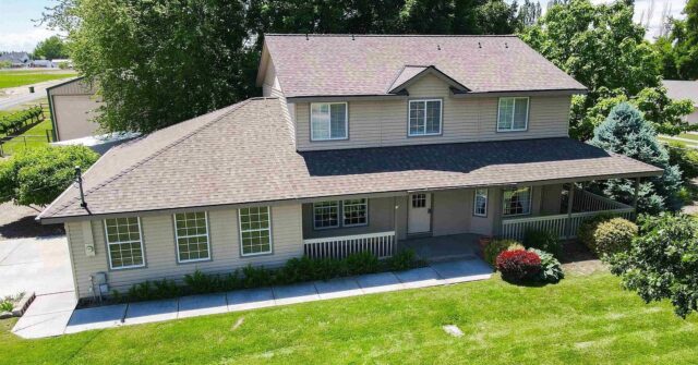 🎉 SOLD! 📍 2363 NE 16th St., Fruitland, ID 83619

This one is extra special because I had the opportunity to represent both the buyer and the seller! From listing this beautiful home to handing over the keys to its new owners, it was an honor to help both sides navigate a smooth and successful transaction!

 #kellierobinsonrealtor #kellierobinson 
#licensedinoregonandidaho #treasurevalleyhomes #theflipitchick #idaho #oregon #localrealtor #oregonliving #idahofarmandranch #oregonfarmandranch #gettin2idaho #truenorthrealestategroup #topidahorealtor #toporegonrealtor 
#equalhousingopportunity #equestrianpropertyspecialist #investment #equinelandandranch #horseproperty #acreage